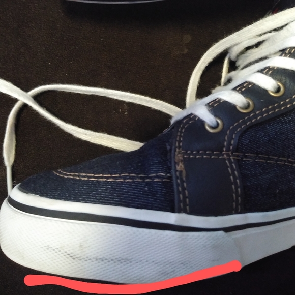 Levi High-Tops - Picture 6 of 6